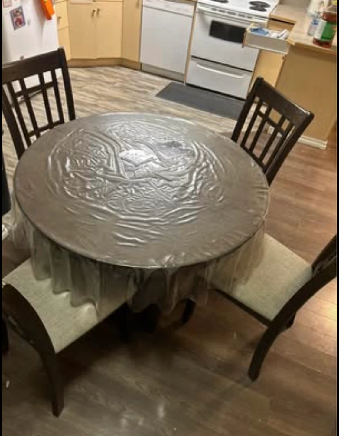 A table and 4 chairs