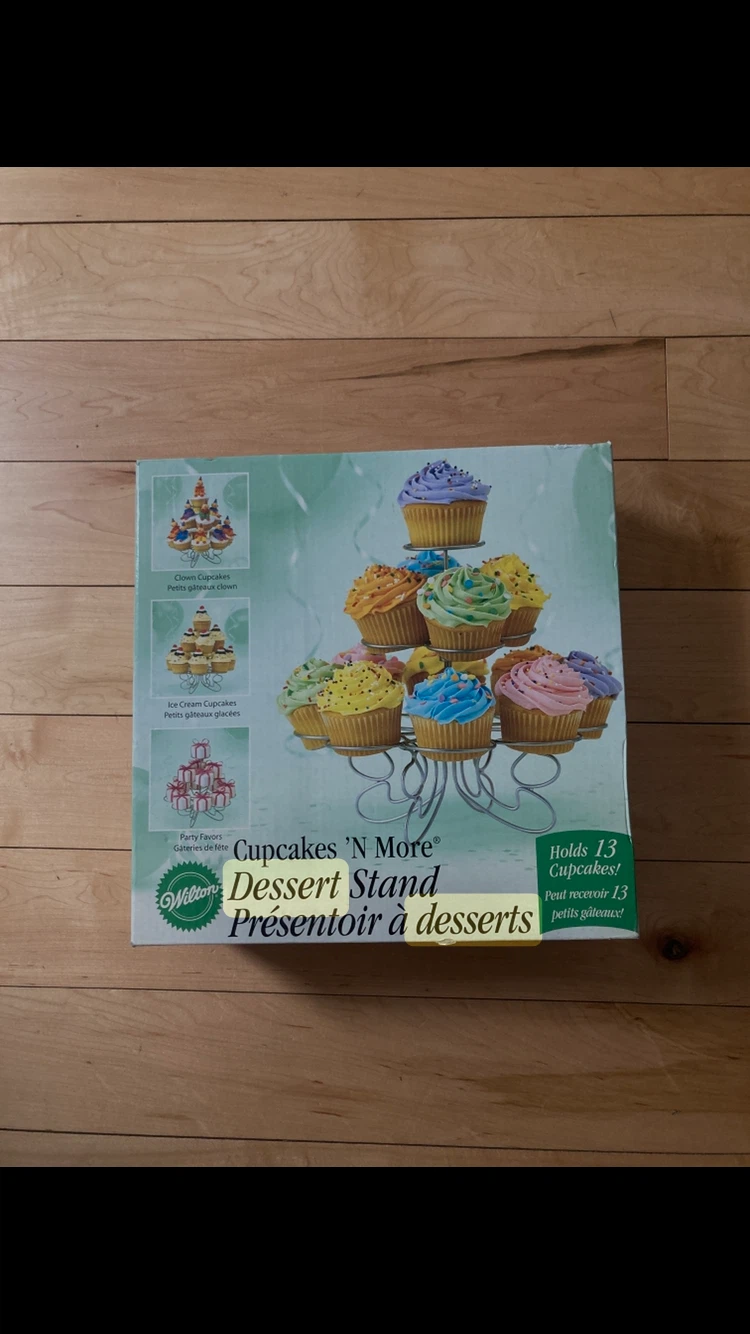 FREE Cupcake Dessert Stand