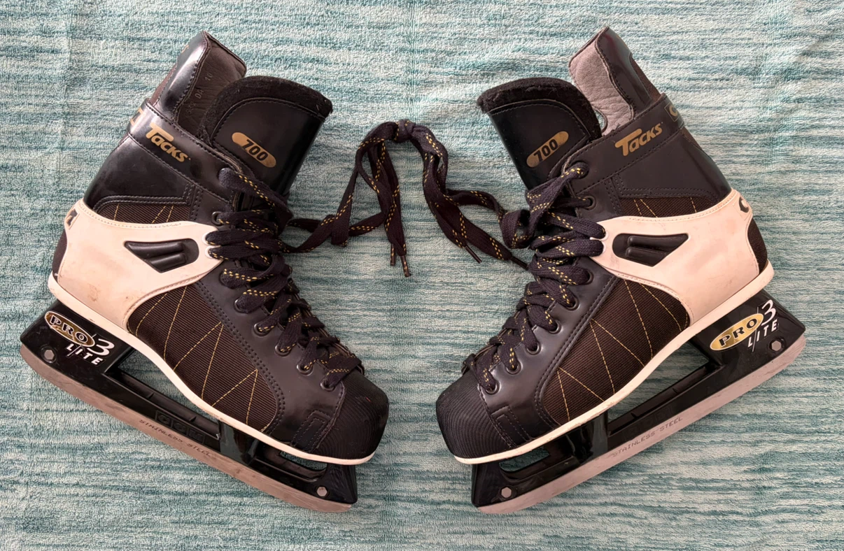 CCM Tacks 700