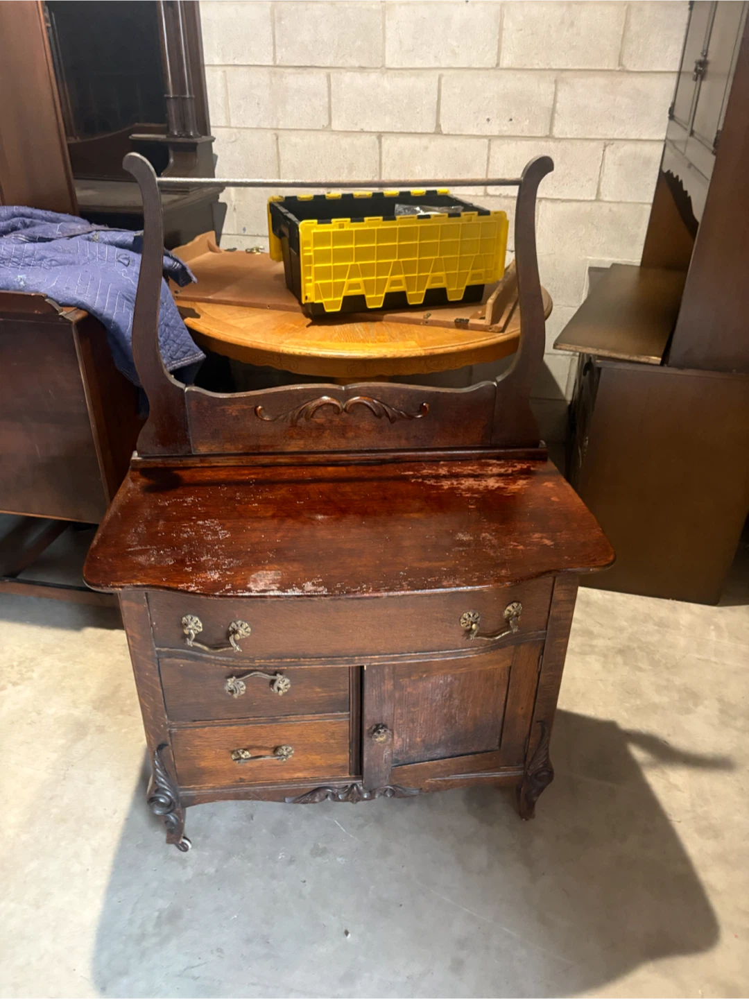 Free delivery Antique Vanity Dresser