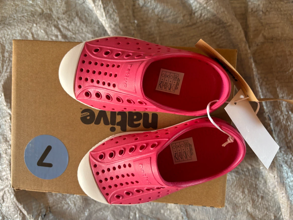 Native Shoes Jefferson Water Shoes - Size 7