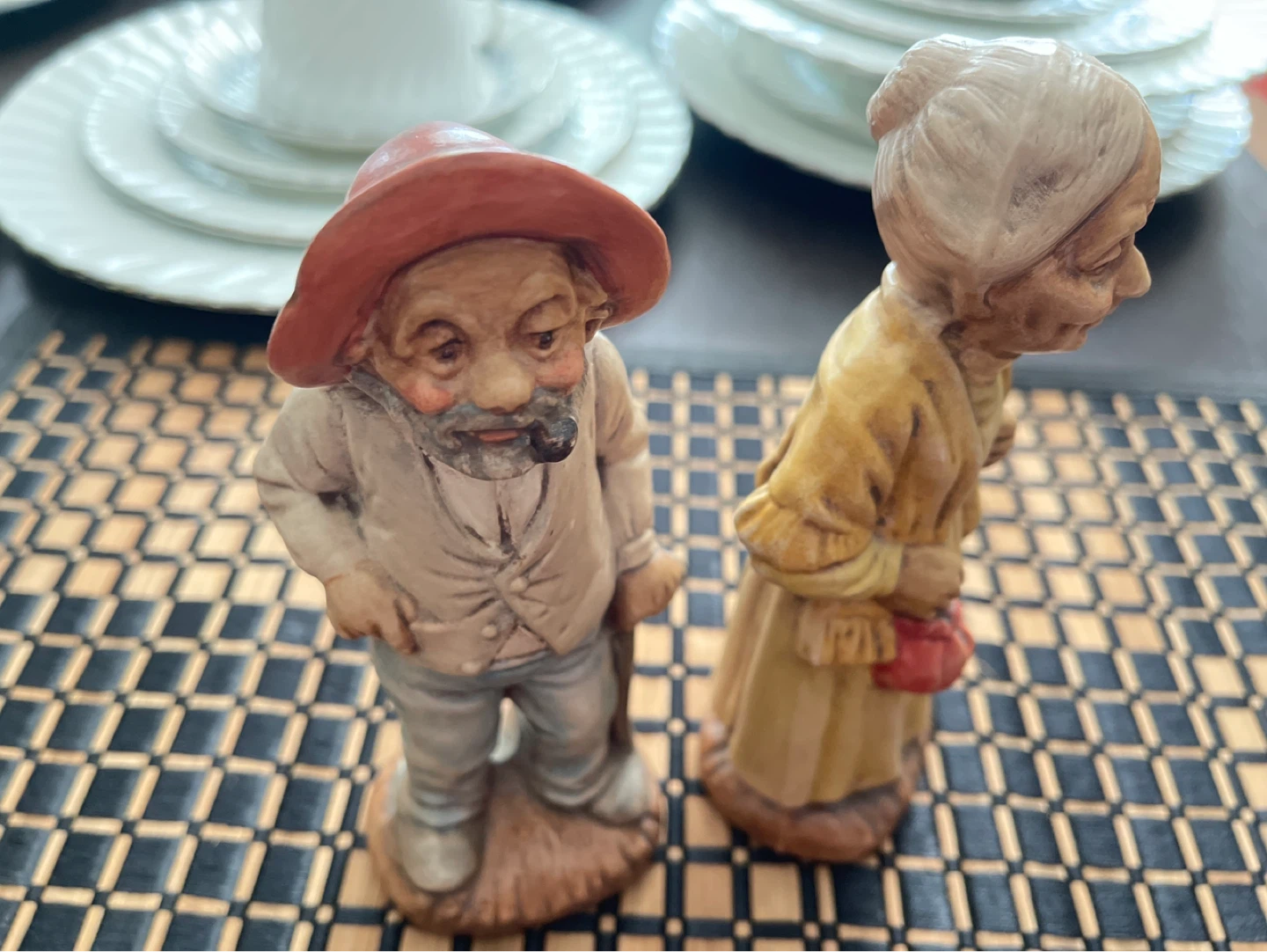 Vintage Ceramic Figurines - Elderly Couple - photo 2