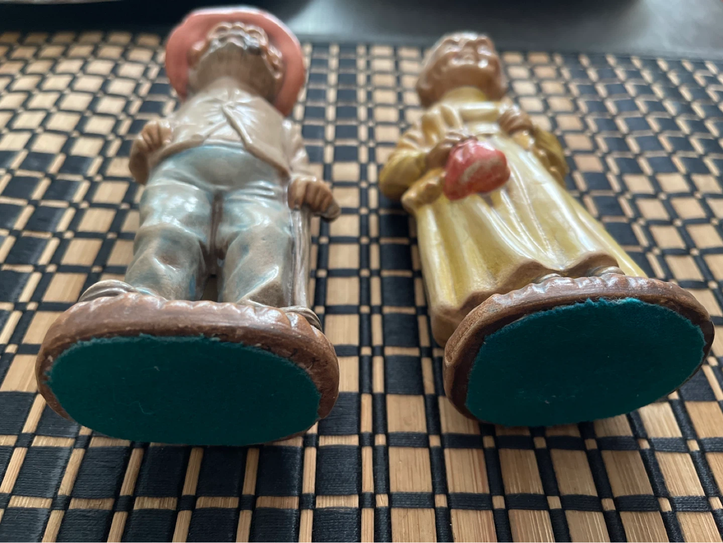 Vintage Ceramic Figurines - Elderly Couple - photo 4