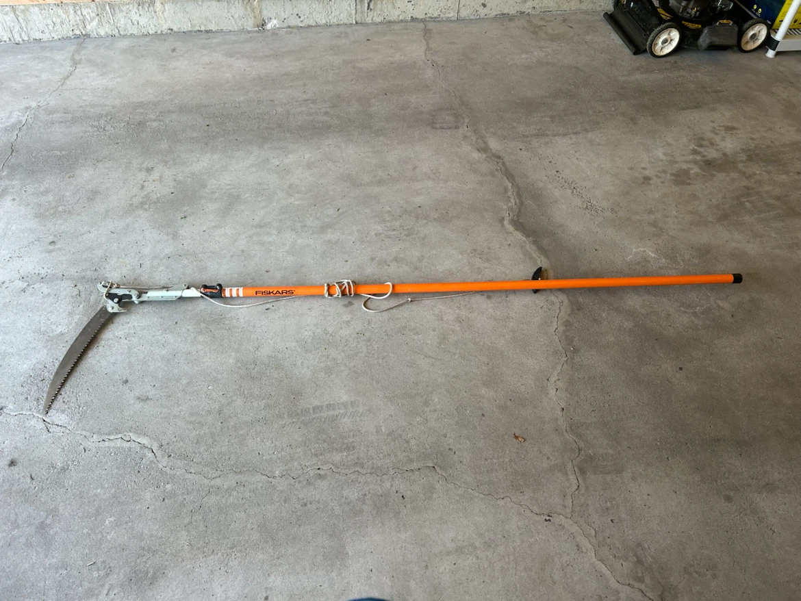 Fiskars Extendable Pruner Saw