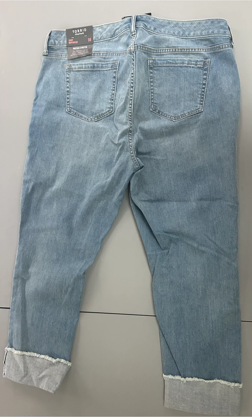 Torrid Crop Boyfriend Jeans Size 16 BNWT - photo 2