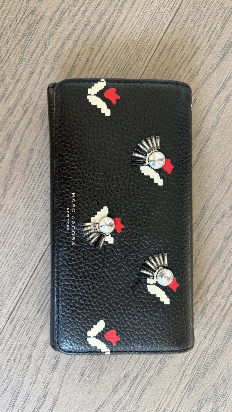 Marc Jacobs Black Purse Wallet (flawed)