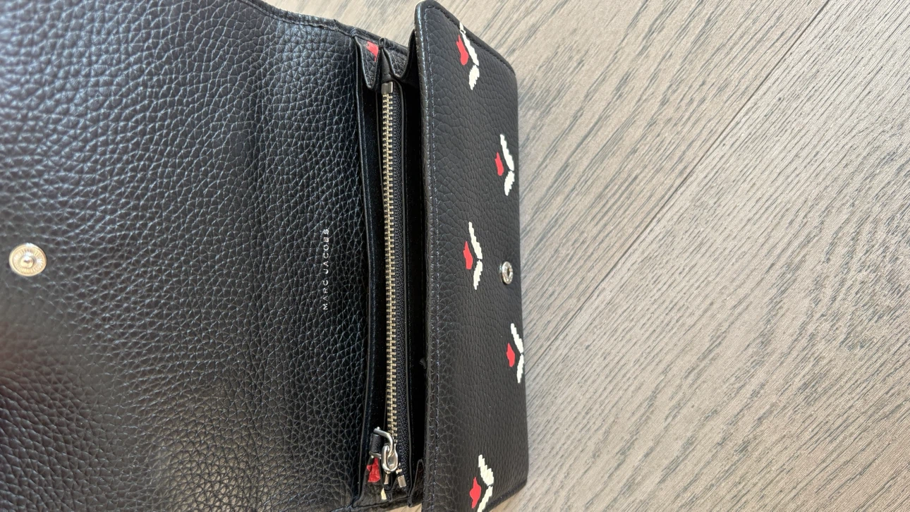 Marc Jacobs Black Purse Wallet (flawed) - photo 2