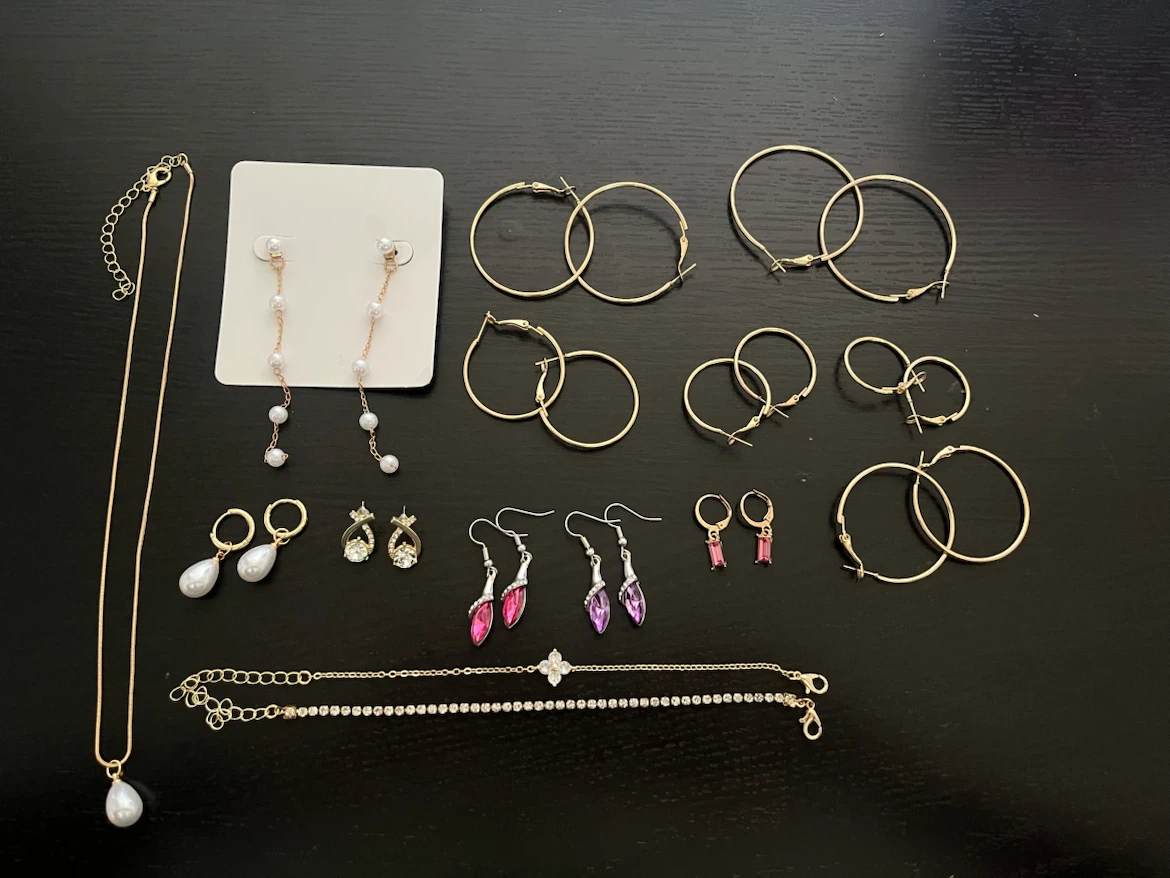 Jewelry lot