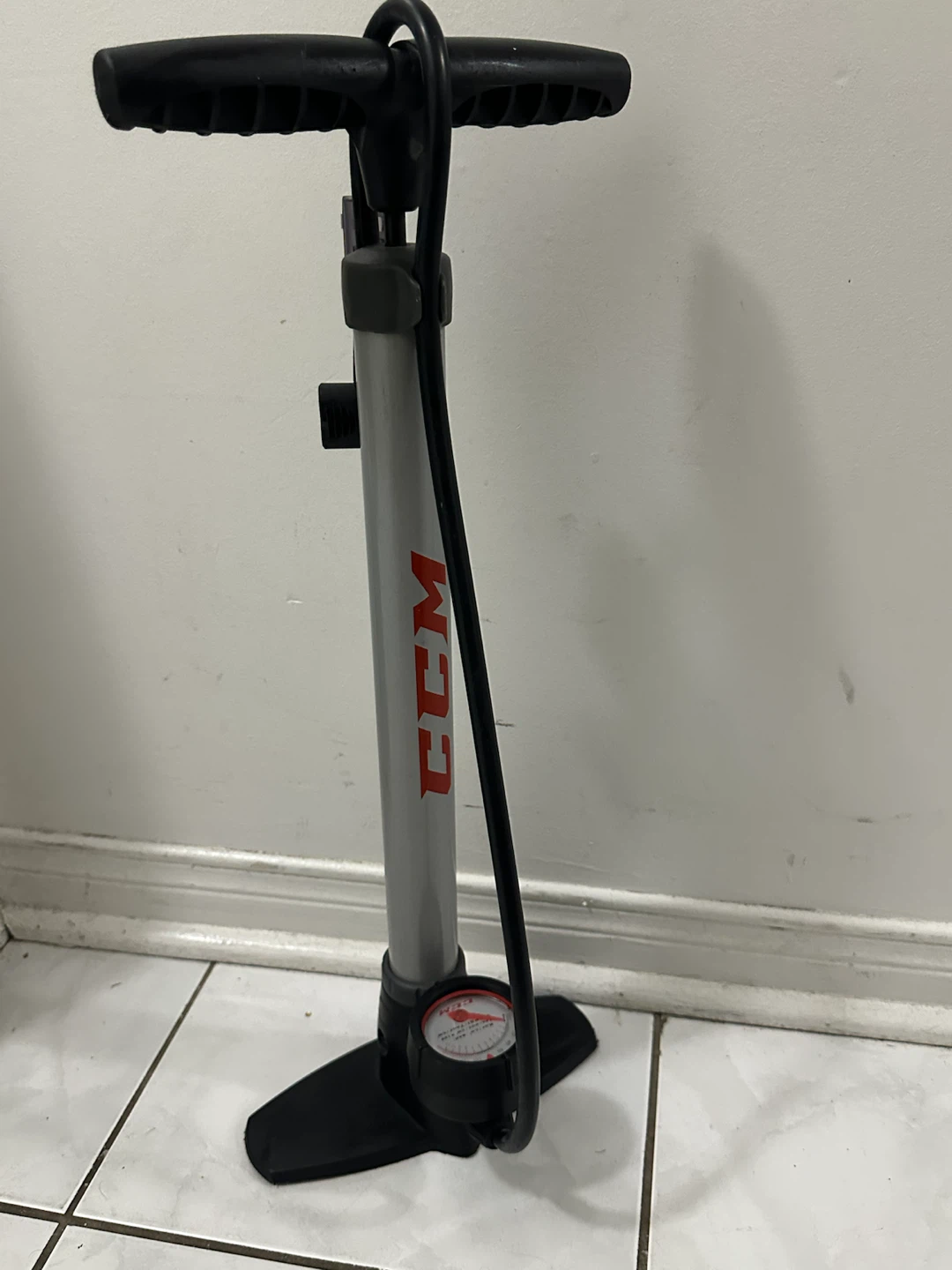 Bike Pump with Gauge