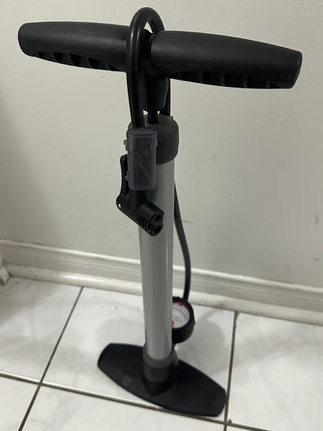 Bike Pump with Gauge - photo 2