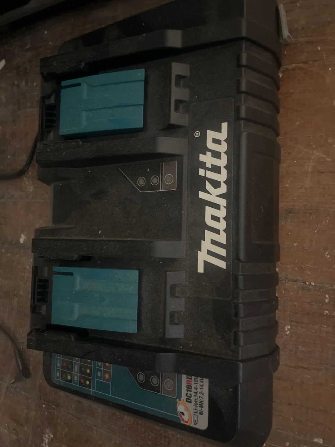 Makita DC18RD Dual Port Charger