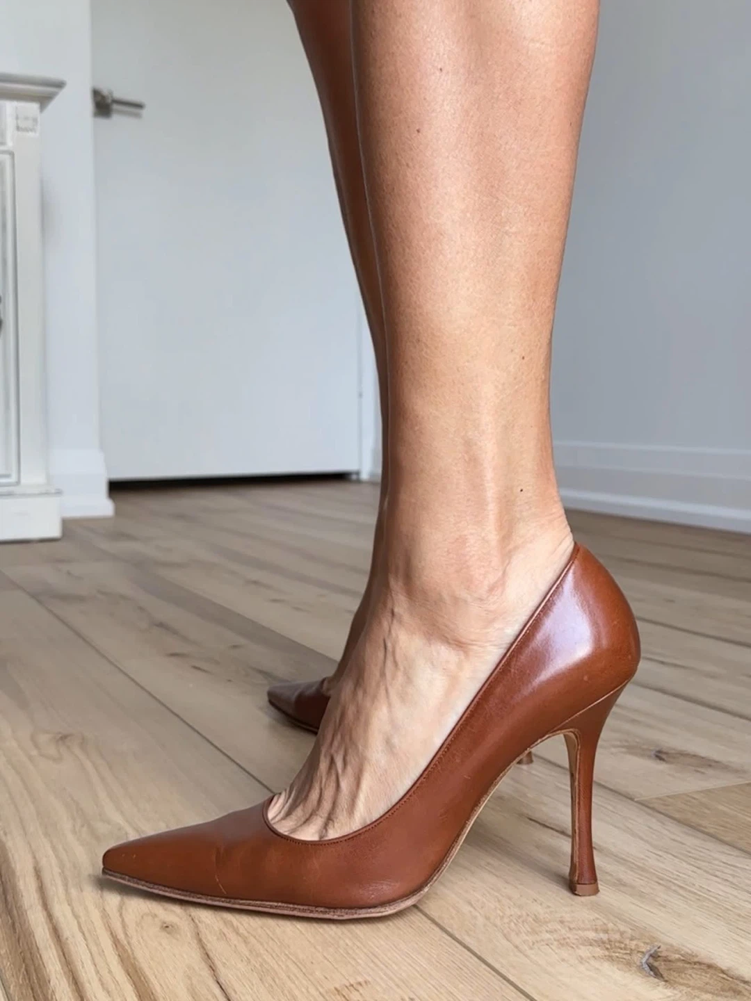 Manolo Blahnik Cognac Tan Heels