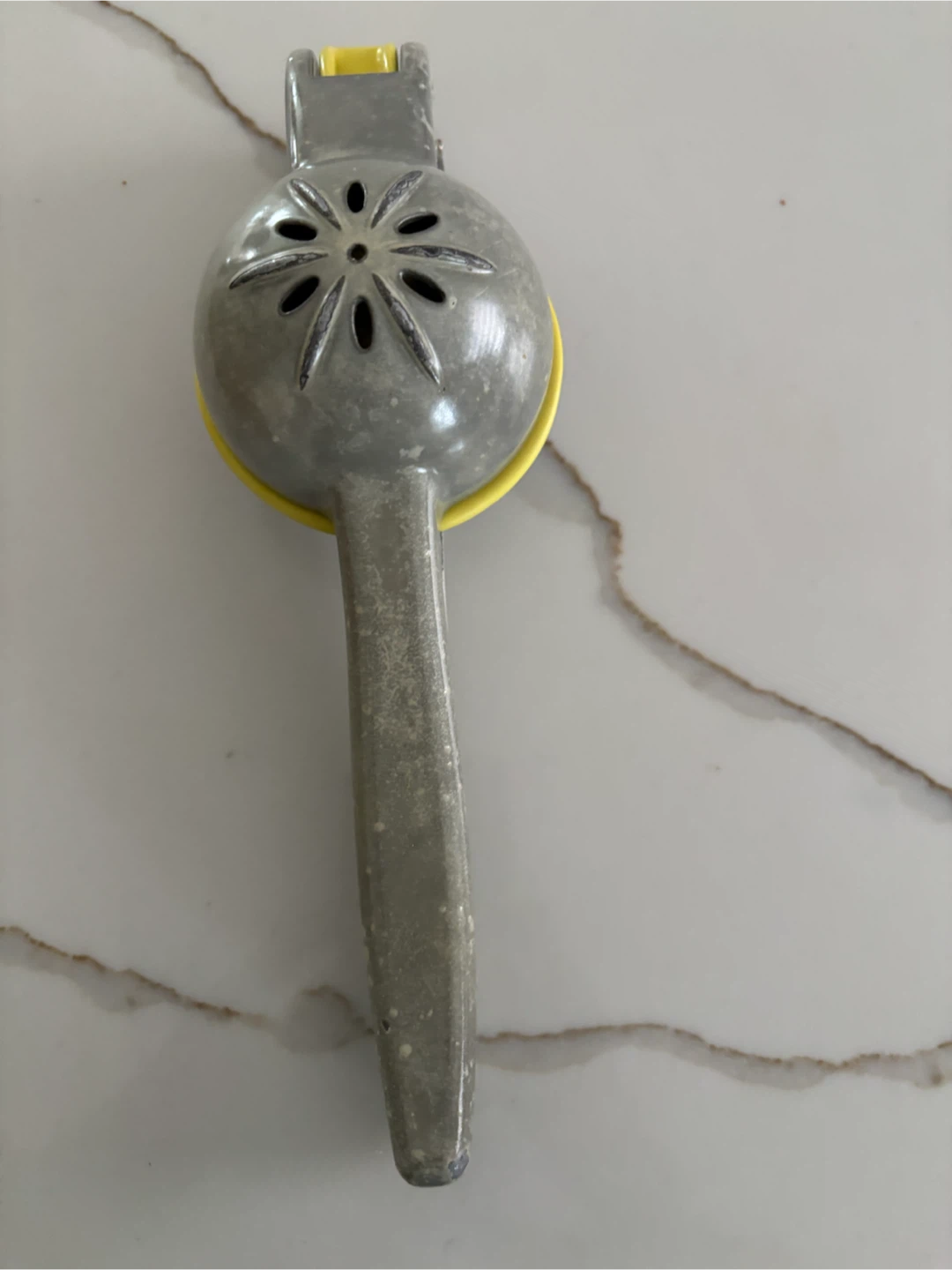 Manual Citrus Juicer - photo 2