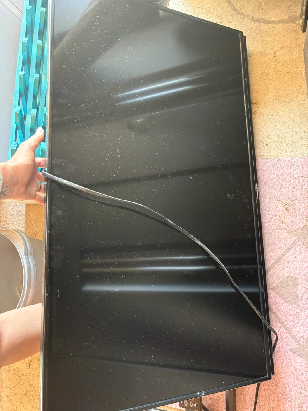 Panasonic TC-40AS520U LED TV