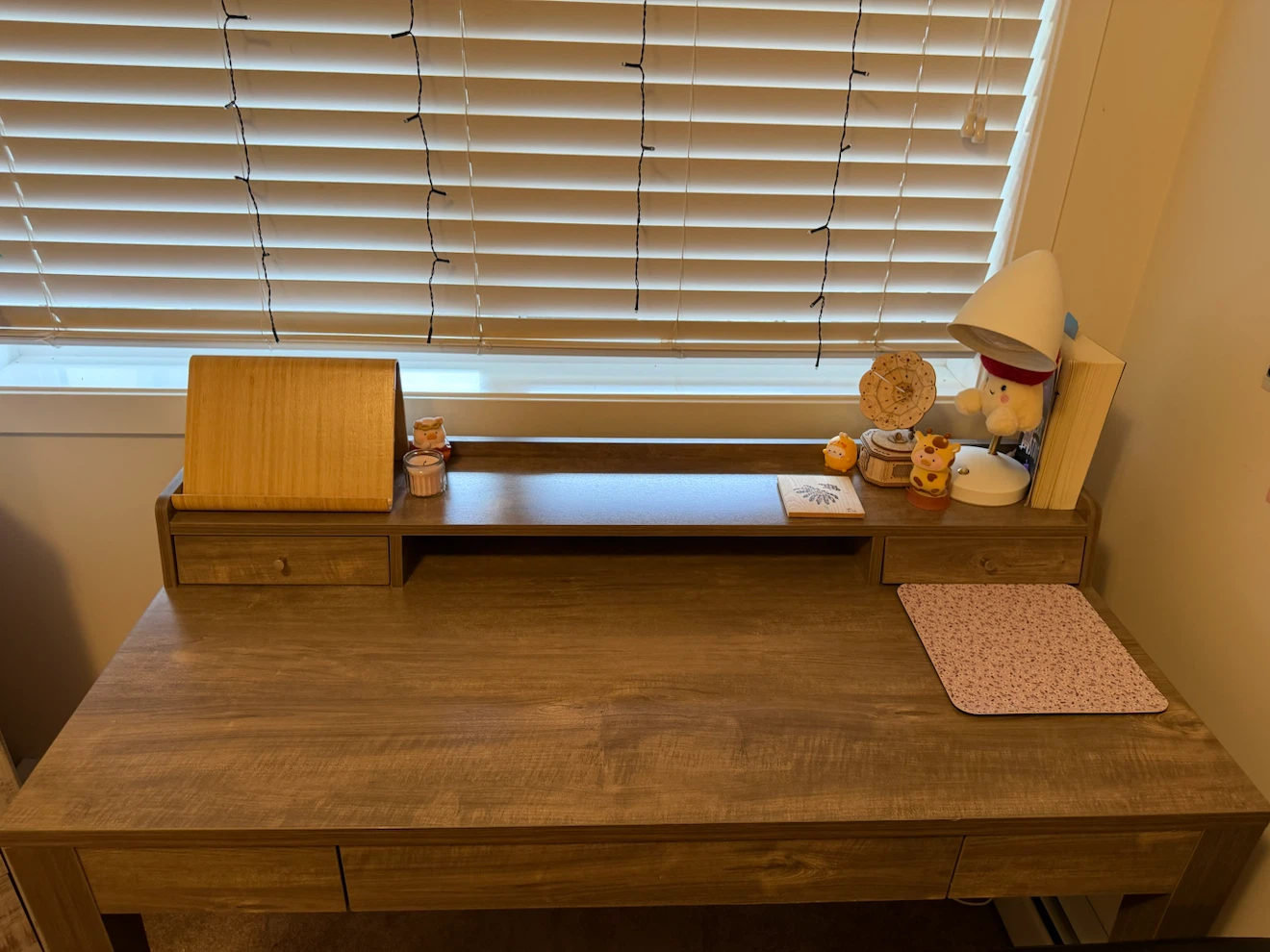 Office desk - photo 2