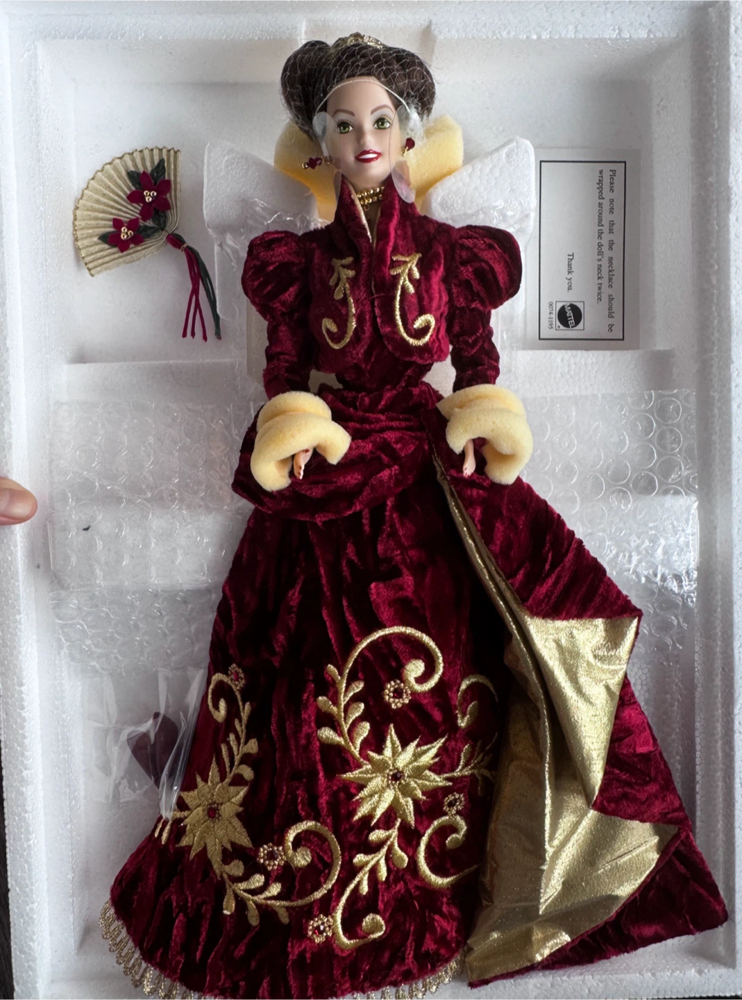 Barbie Holiday Ball Porcelain Doll - photo 2