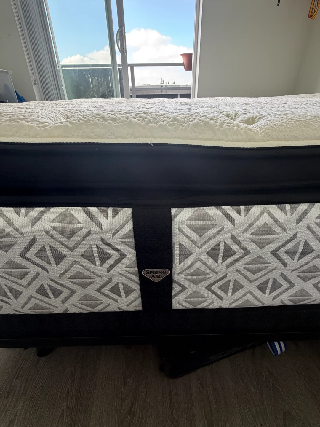 Queen Spring Air Mattress - cooling - photo 4