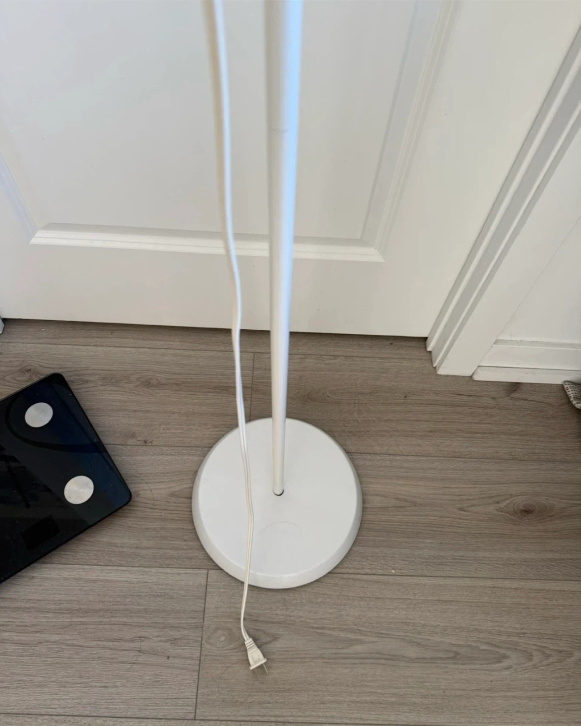 Ikea White Floor Lamp - photo 4