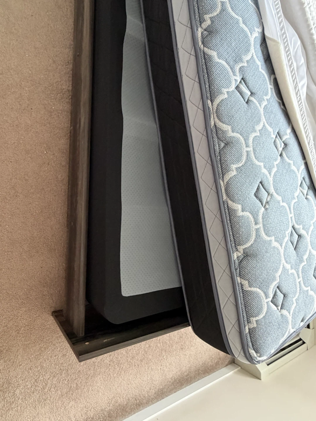 Bed with mattress and box - photo 2