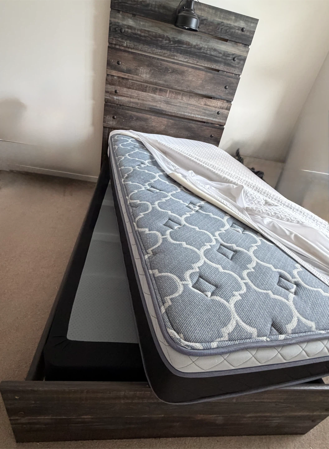 Bed with mattress and box - photo 4