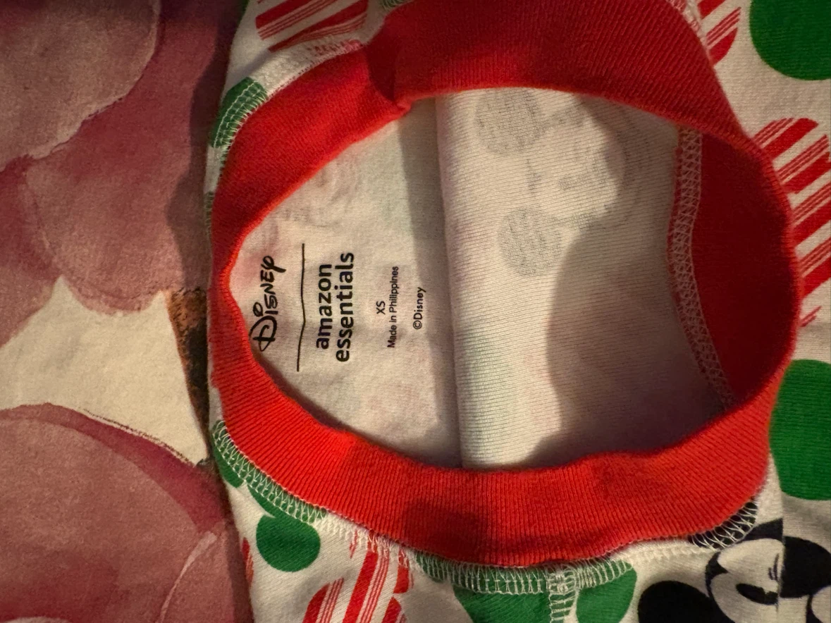 Disney Essentials Mickey Mouse Christmas Pajamas XS - photo 2