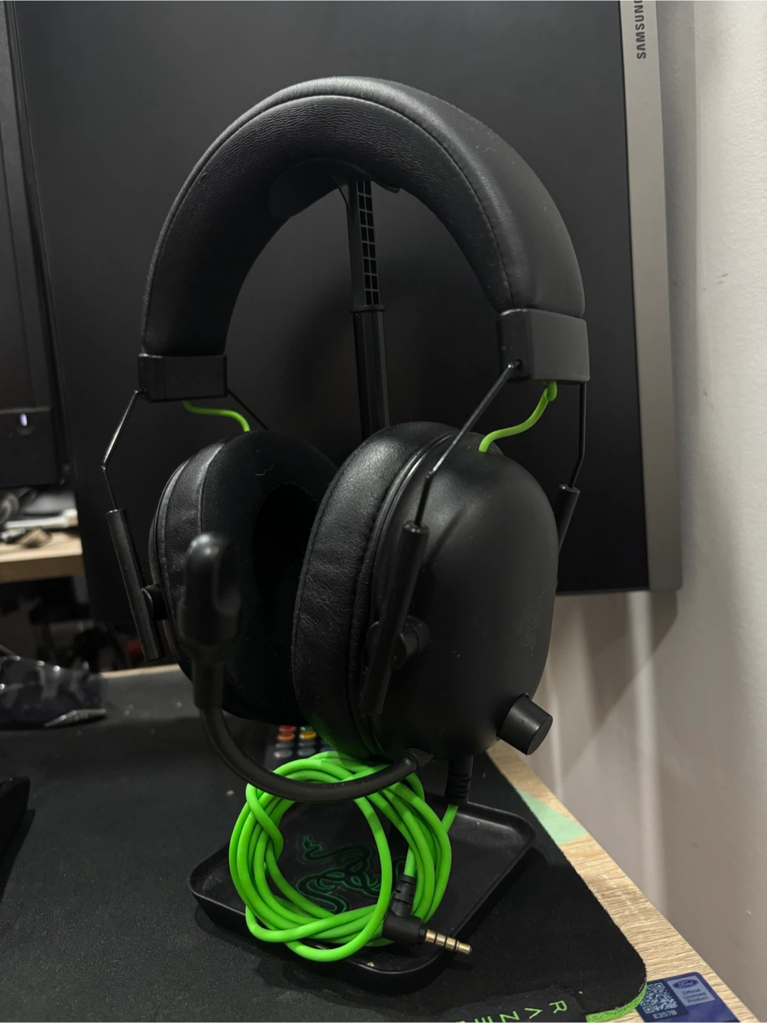 Razer Blackshark V2 X Gaming Headset - photo 2