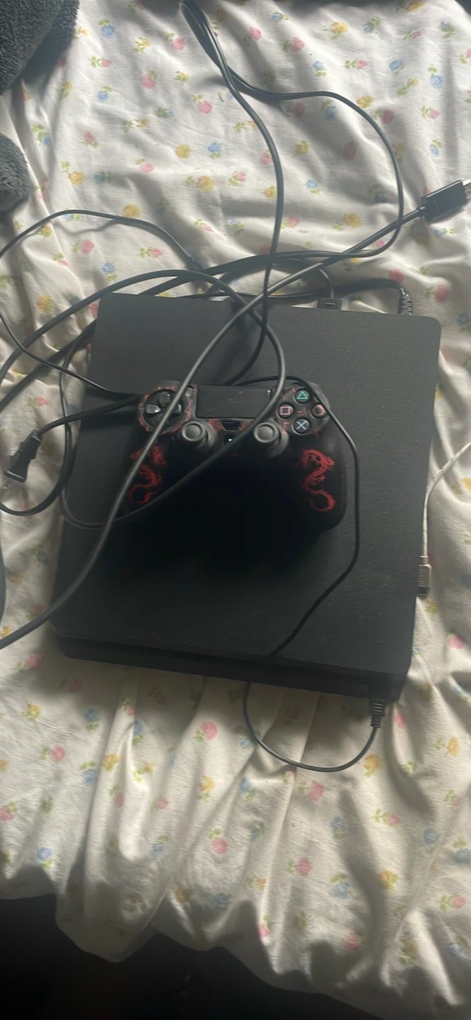Sony PlayStation 4 Slim Console