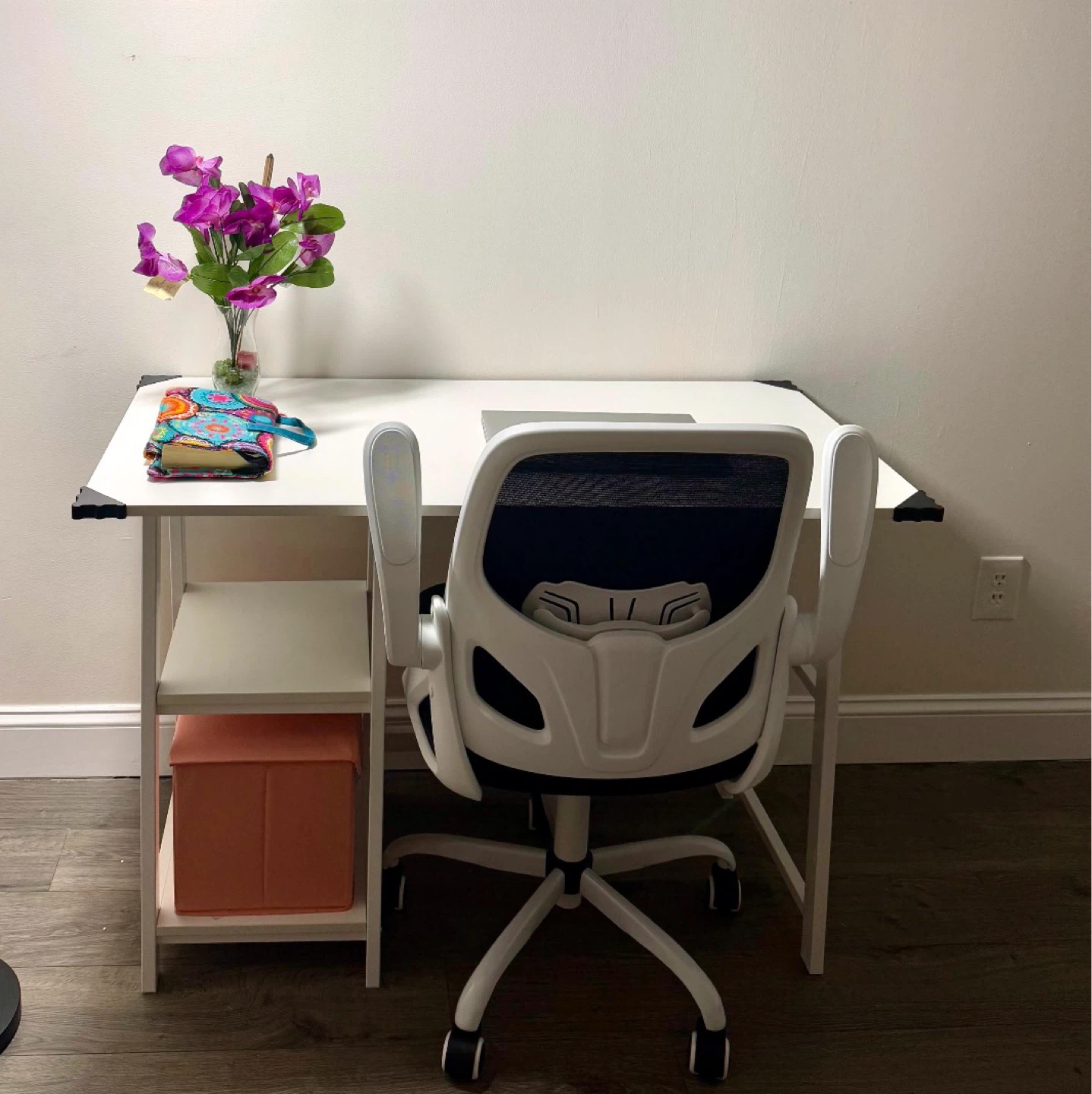 Desk 43” and ergonomic chair