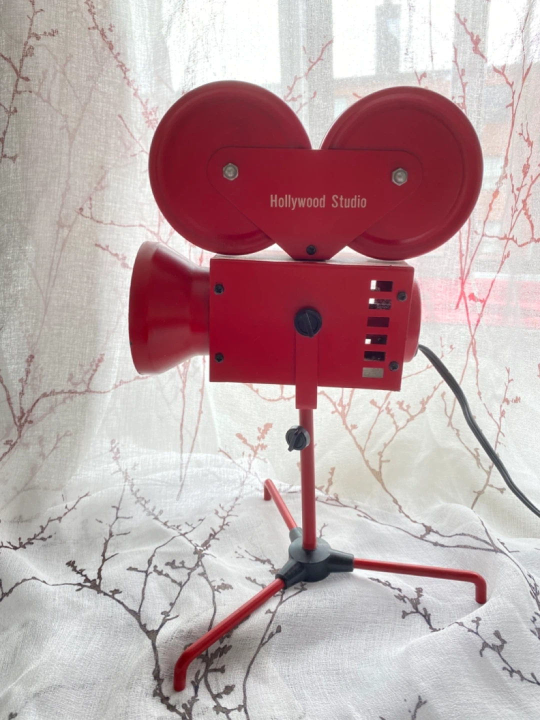 VINTAGE Hollywood Studio Red Movie Camera Decor Lamp