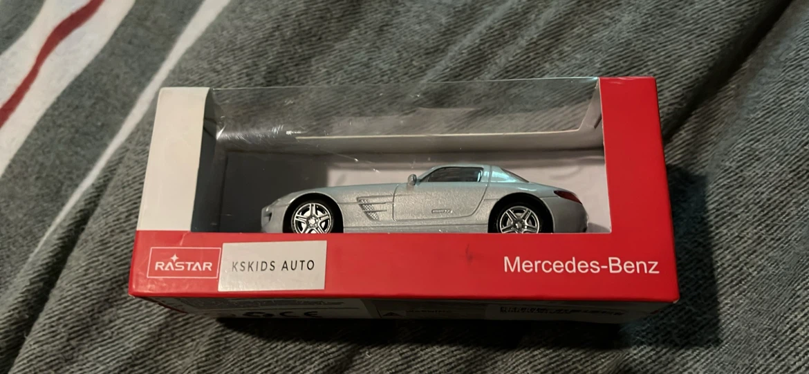 Rastar Mercedes-Benz Die-cast Toy Car