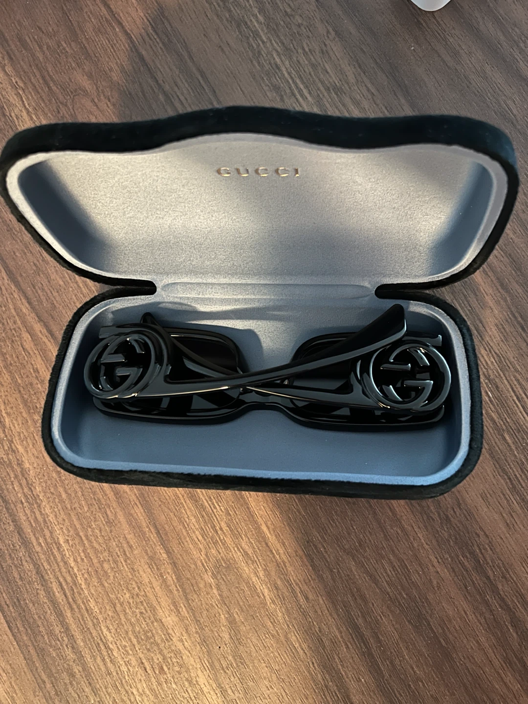 Gucci Sunglasses with Case - photo 2
