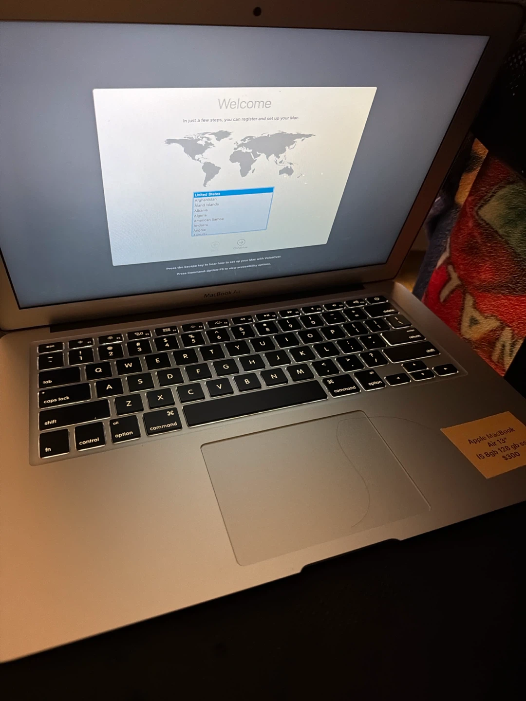 Apple MacBook Air 13" (2017) MQD32LL/A - photo 3