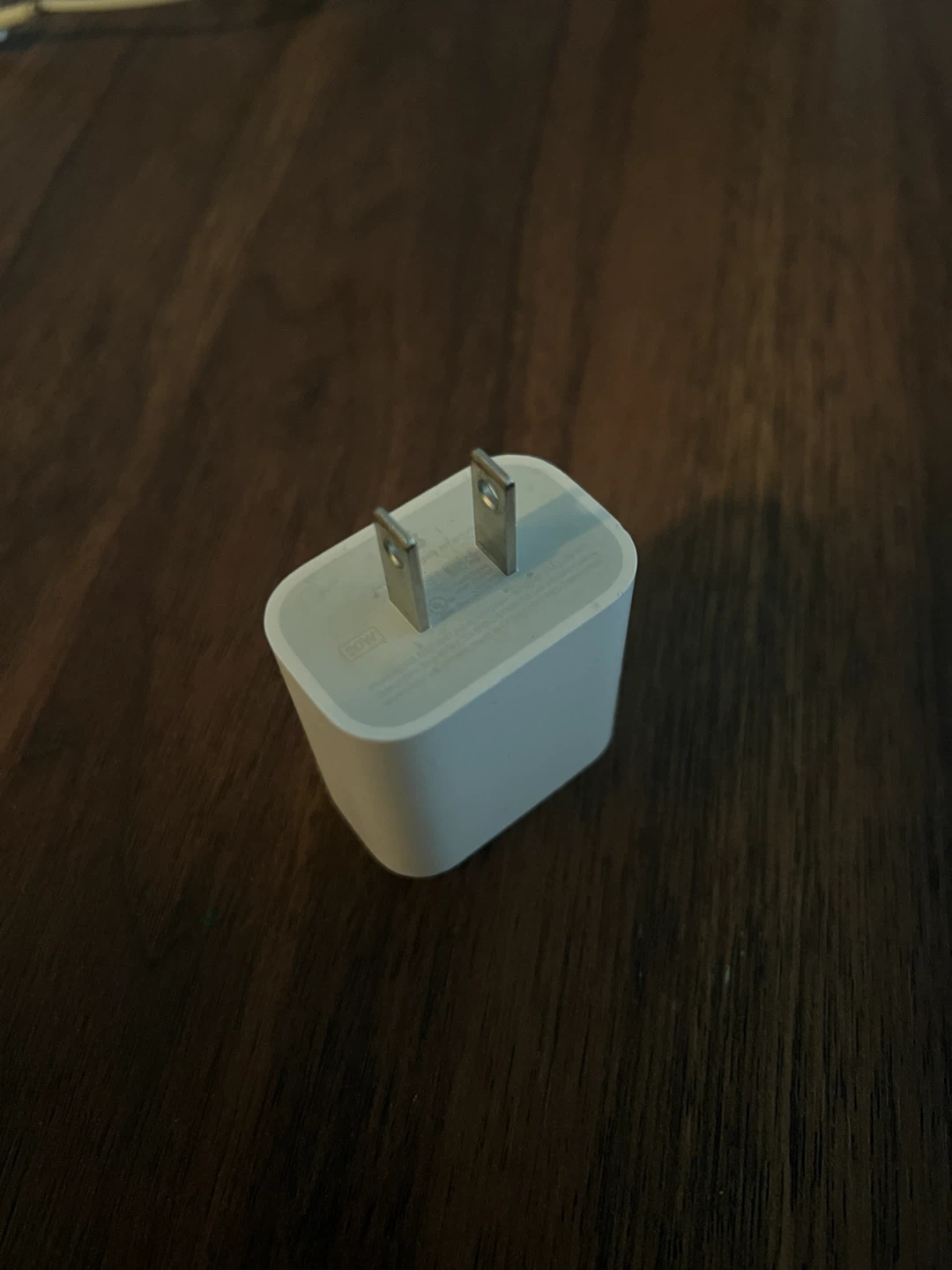 Apple 20W USB-C Power Adapter - photo 2