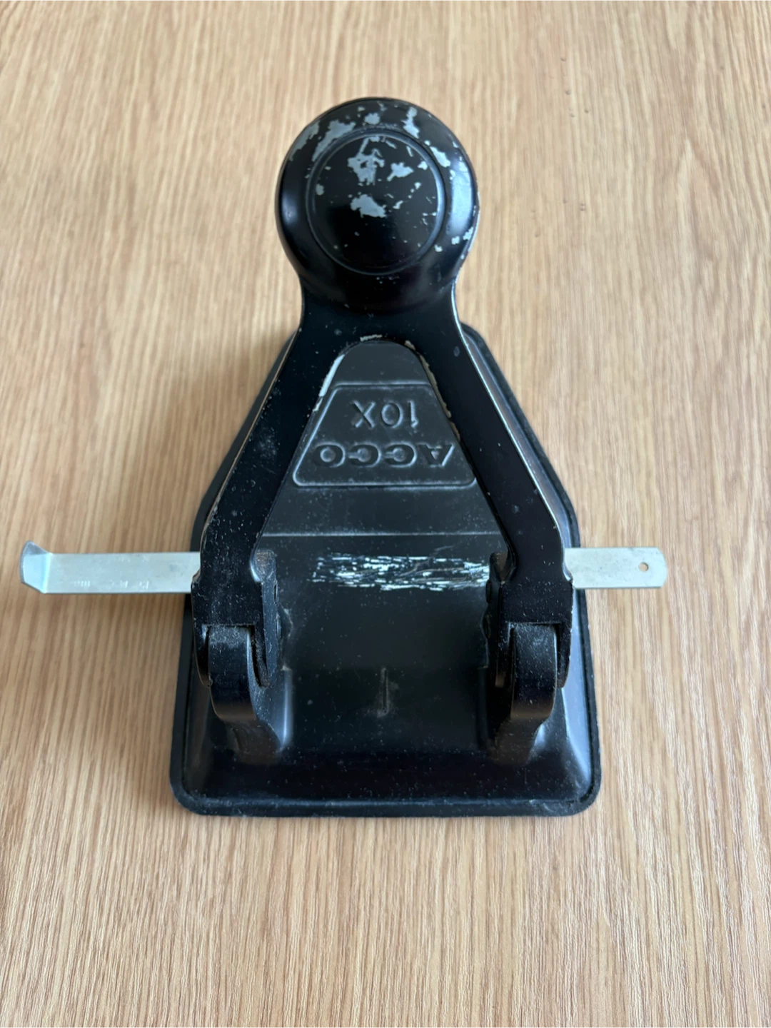 ACCO 10X 2-Hole Punch - photo 2