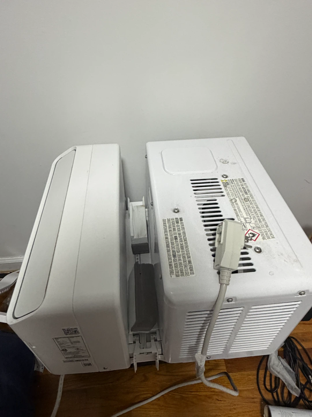 Midea Window Air Conditioner - photo 4