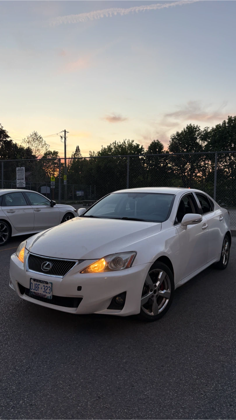 Lexus IS 250 AWD White Sedan
