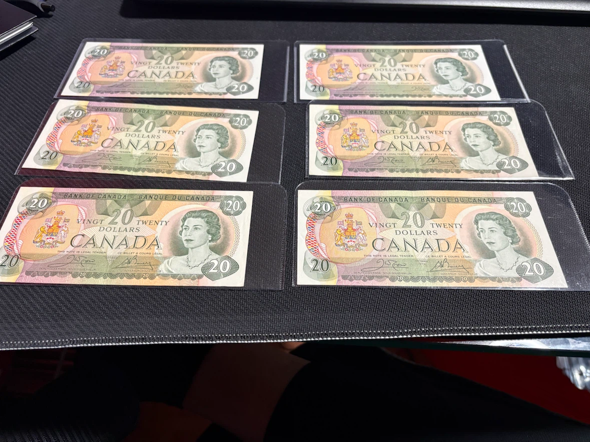Canada 20 Dollar Bank Notes - price per - minimal circulation