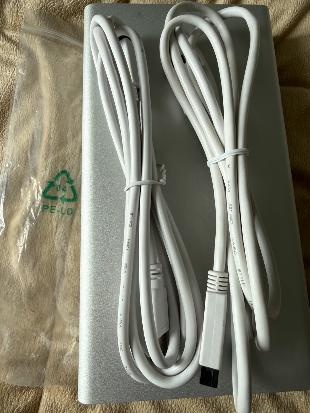 G-DRIVE 3TB External Hard Drive with Firewire cables - photo 5