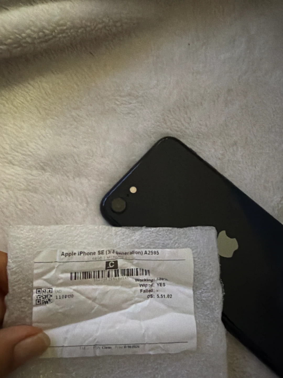 Apple iPhone SE (3rd gen) A2595 - photo 3