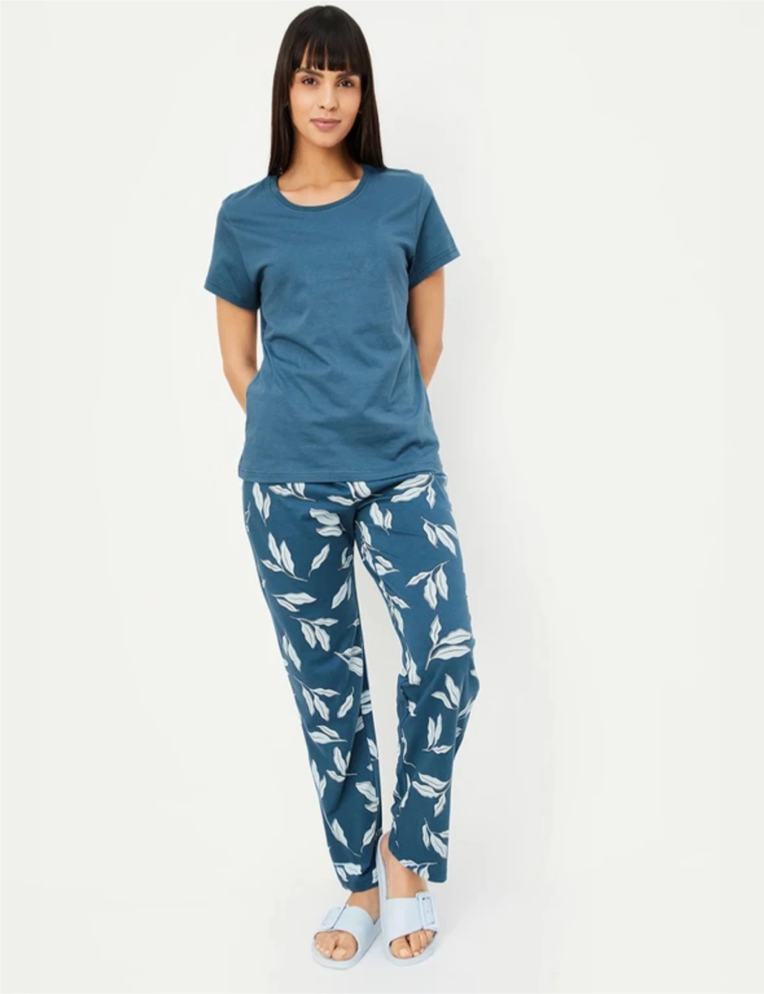 Women's Blue Leaf Print Pajama Set - photo 2