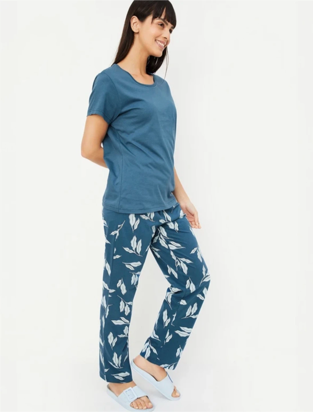 Women's Blue Leaf Print Pajama Set - photo 4