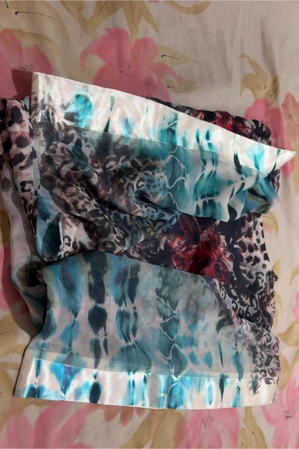 Women's Sheer Overlay Pochon Top - photo 3