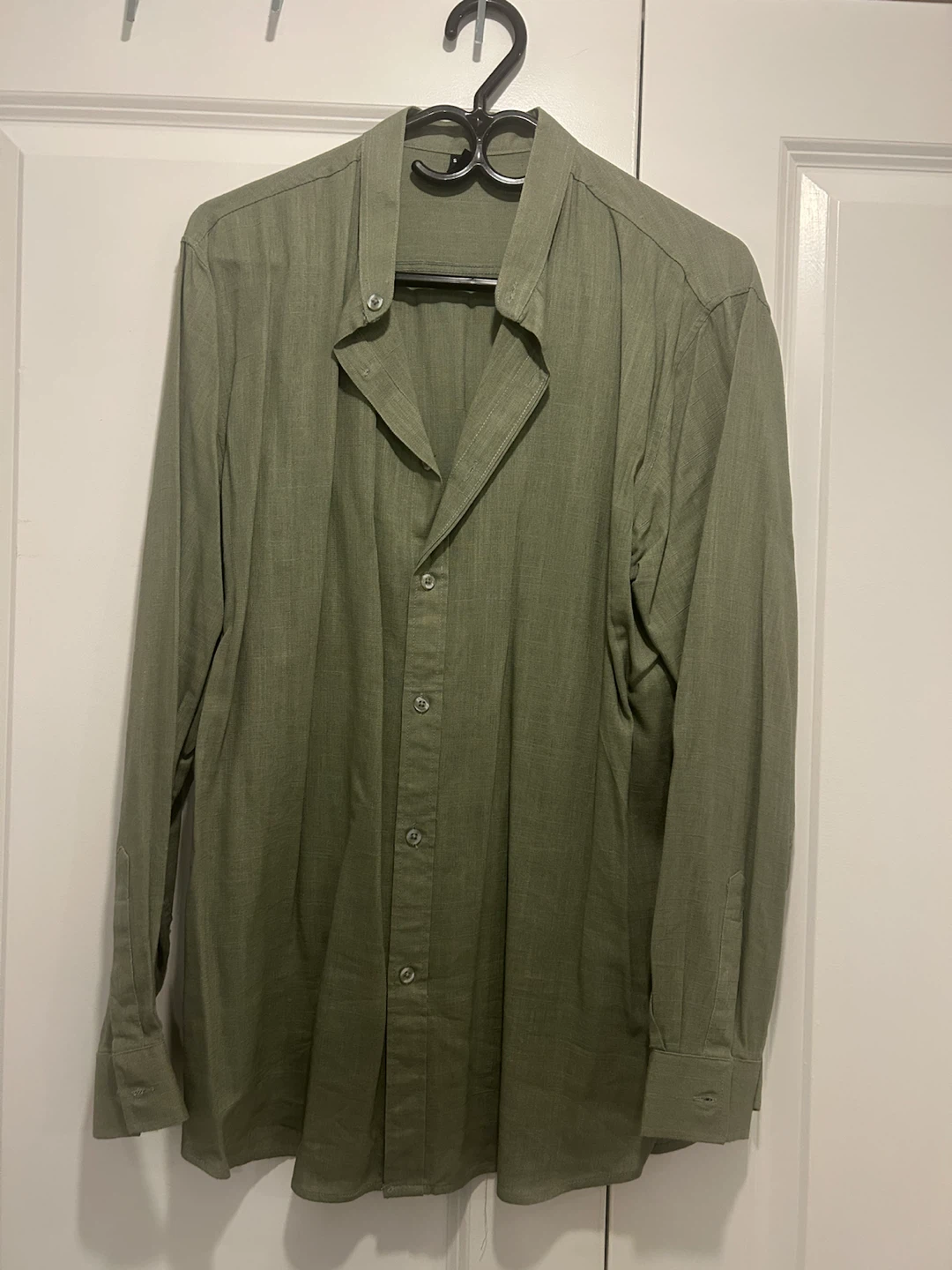 SHEIN Green Button-Up Shirt - Size M