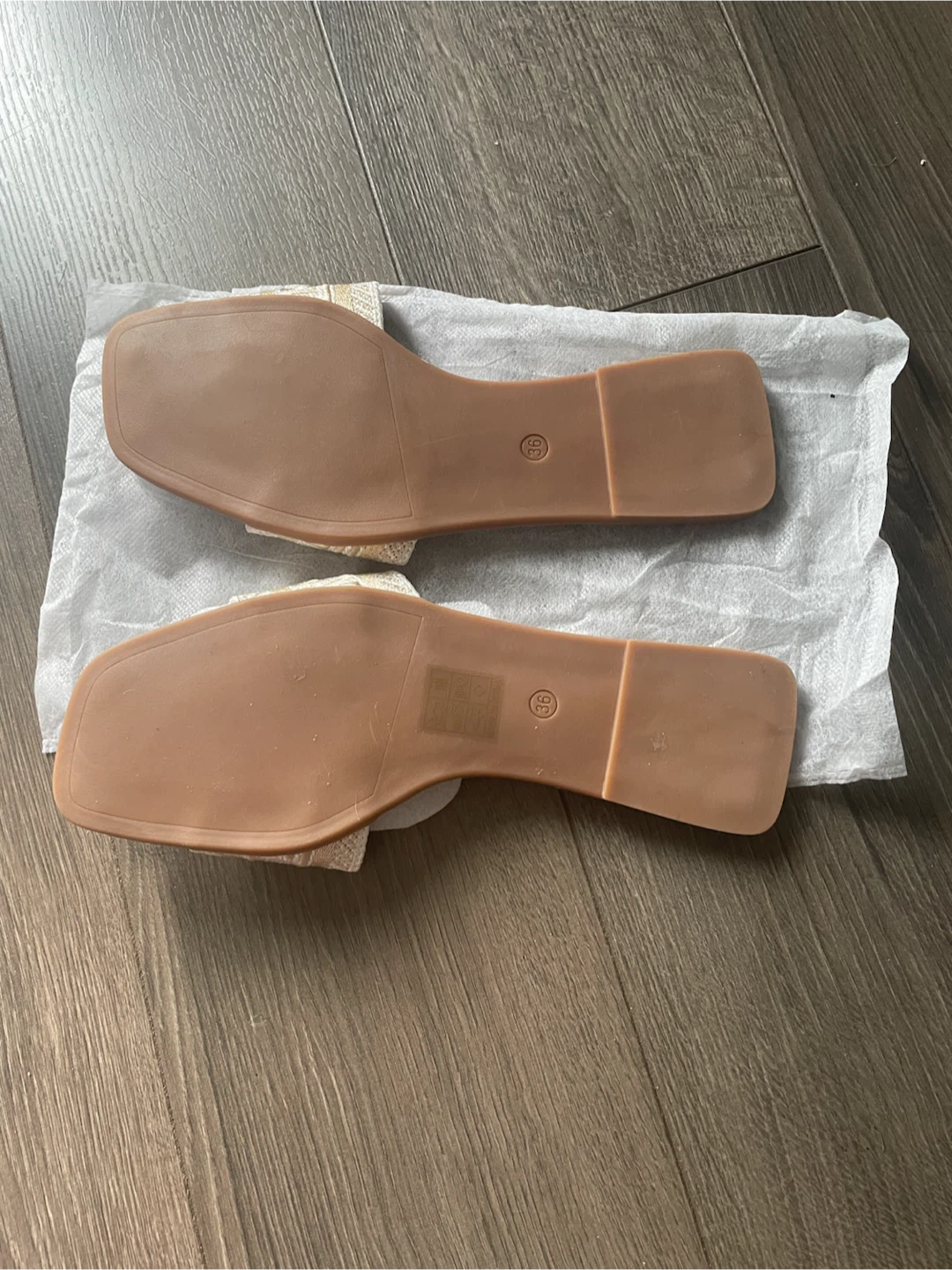 SHEIN Women's Slides Size 36 - photo 4