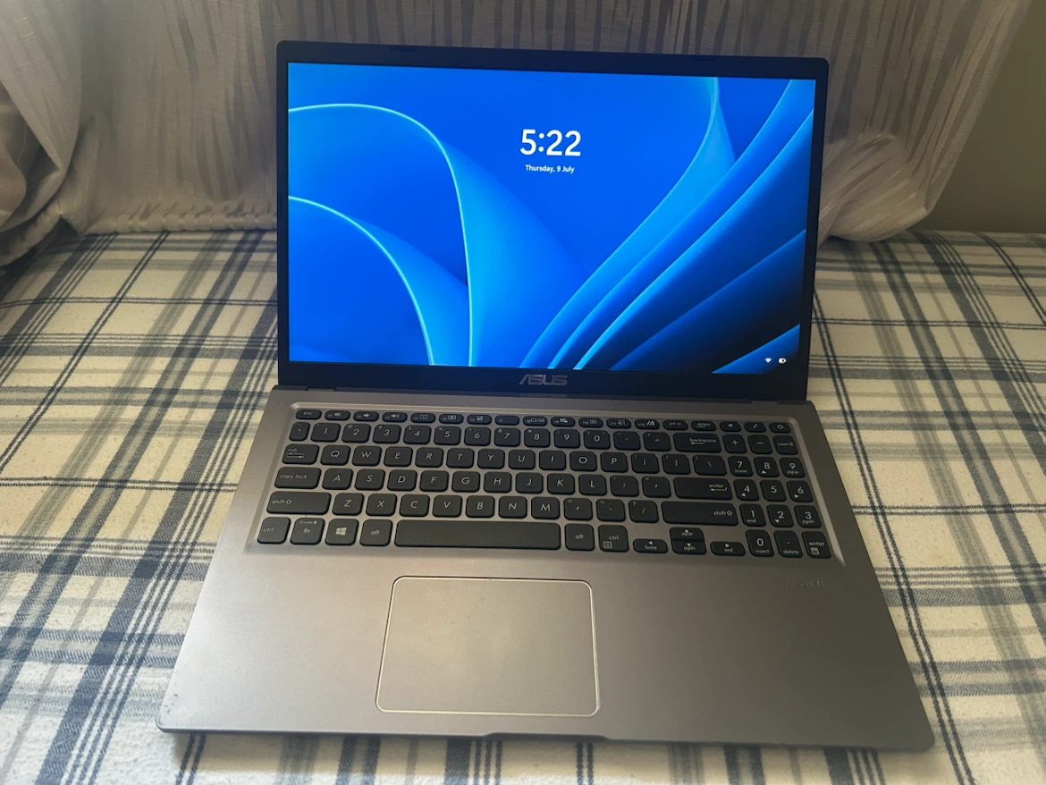 ASUS Laptop X515