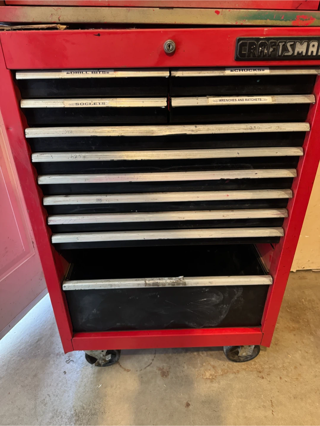 Craftsman Toolbox on wheels. 11 drawer.
