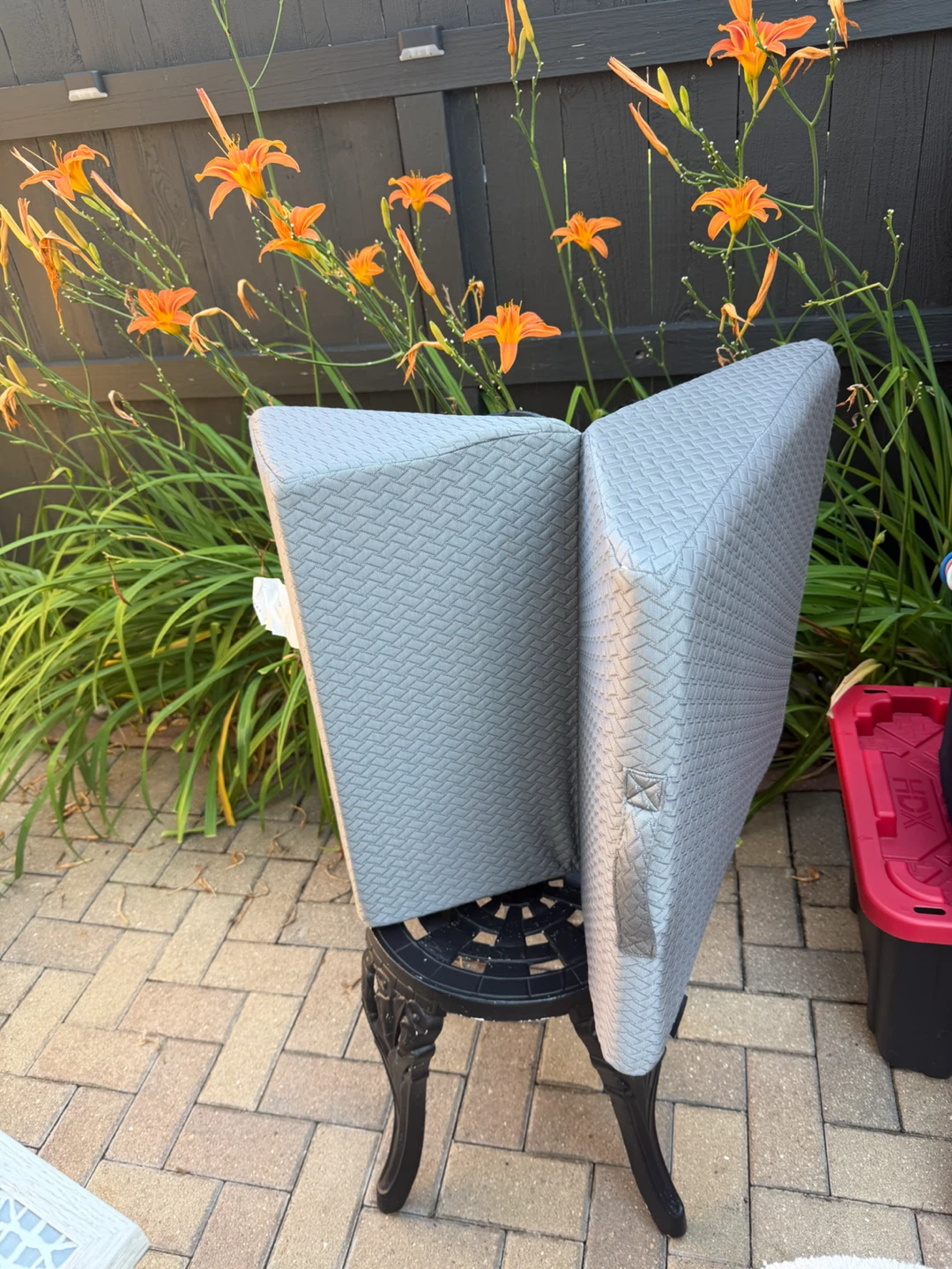 Gray Textured Folding pillow wedge