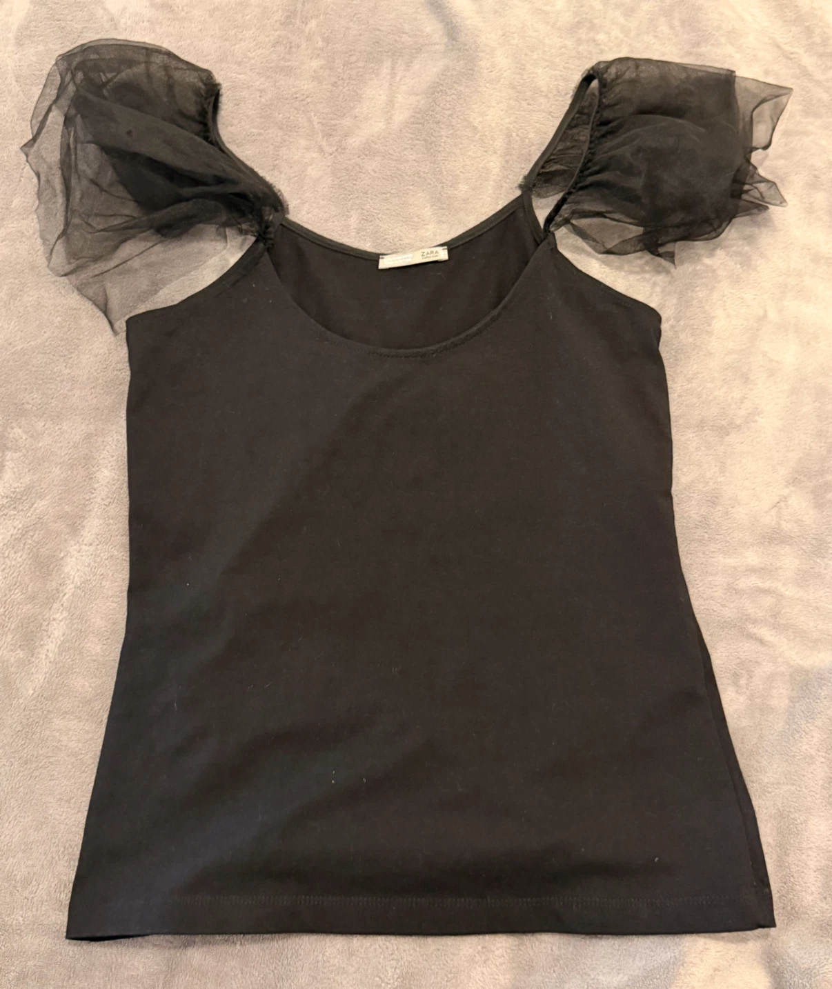 Black Zara T-shirt with Tulle Sleeves