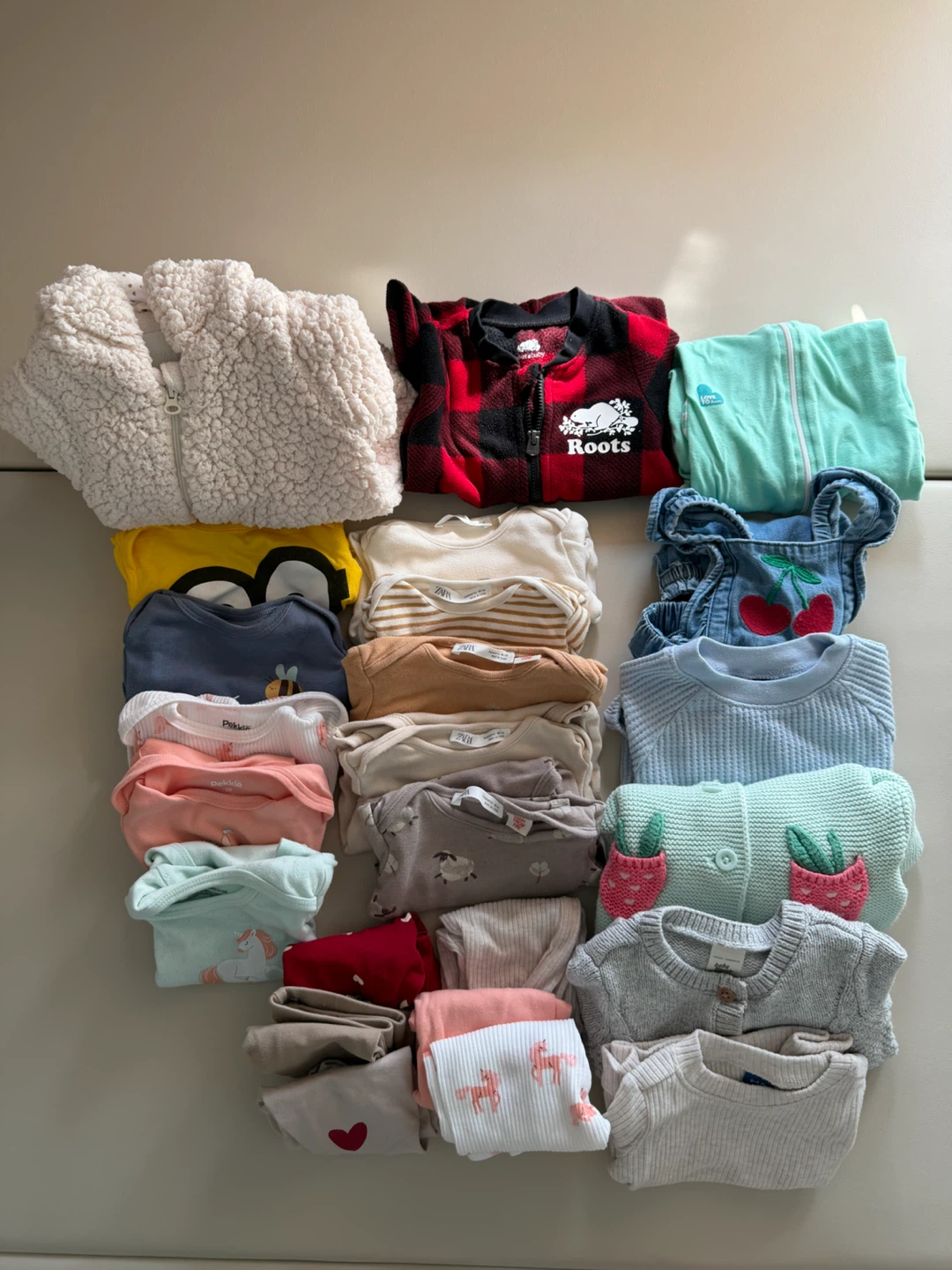 Premium Baby Girl Bundle (0-6M) Zara, Roots, Love to Dream