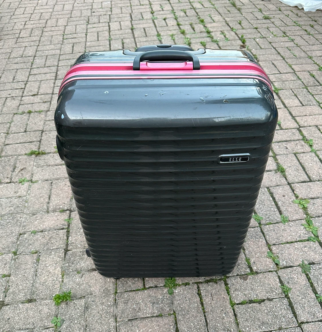 ELLE Spinner Suitcase - Dark Grey/Pink Accents